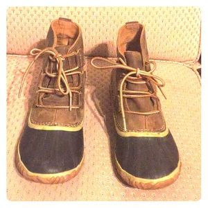 Sorel rain/snow ankle booties